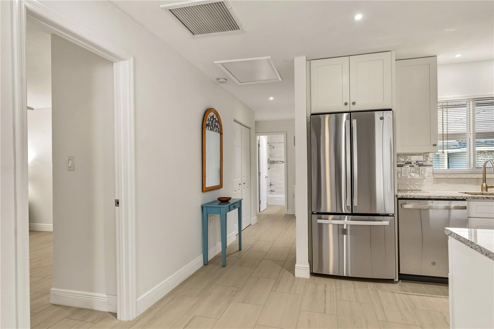 LIDO HARBOUR - Residential