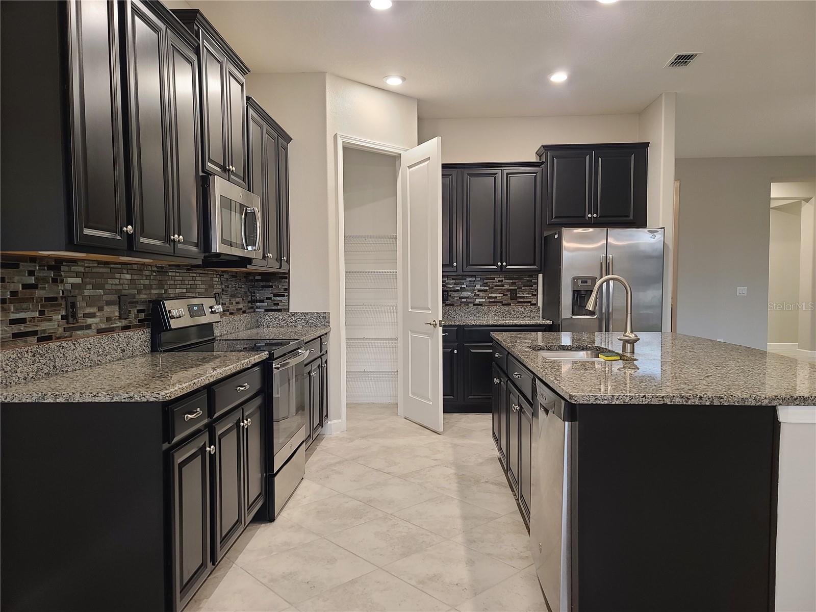 SOUTH FORK P PH 2 & 3B - Residential Lease