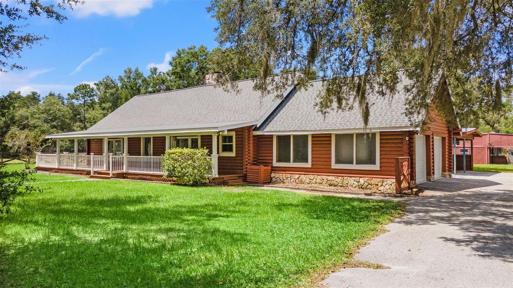 Photo of 18441 Oaklawn Drive, Spring Hill, FL 34610 (MLS # TB8450753)