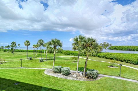 A home in LONGBOAT KEY