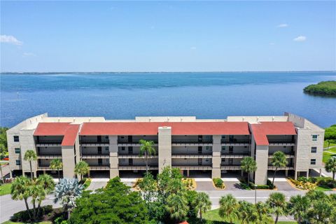 A home in LONGBOAT KEY