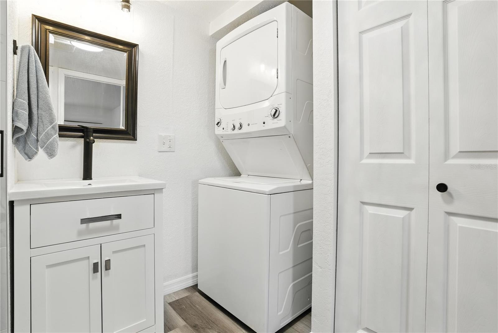 FOUNTAIN SQUARE CONDO - Residential Lease