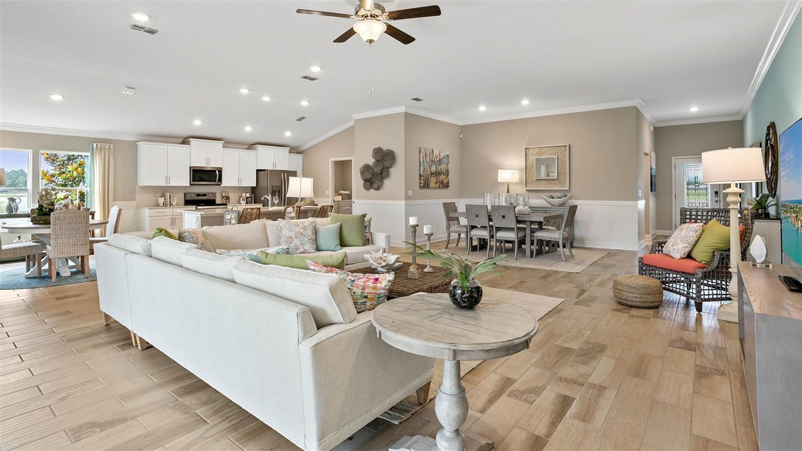 Photo 8 of 37 of 24 SUMMERWOOD ROAD N house
