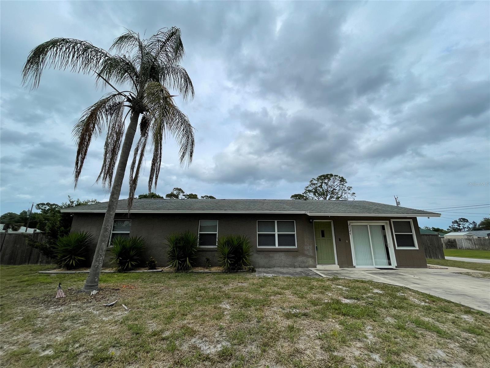 Florida Shores 01 - Residential