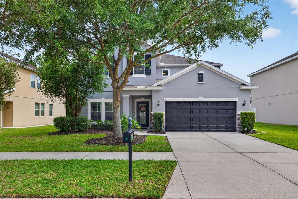 Photo of 9634 Oak Glade Avenue, Tampa, FL 33647 (MLS # TB8515765)