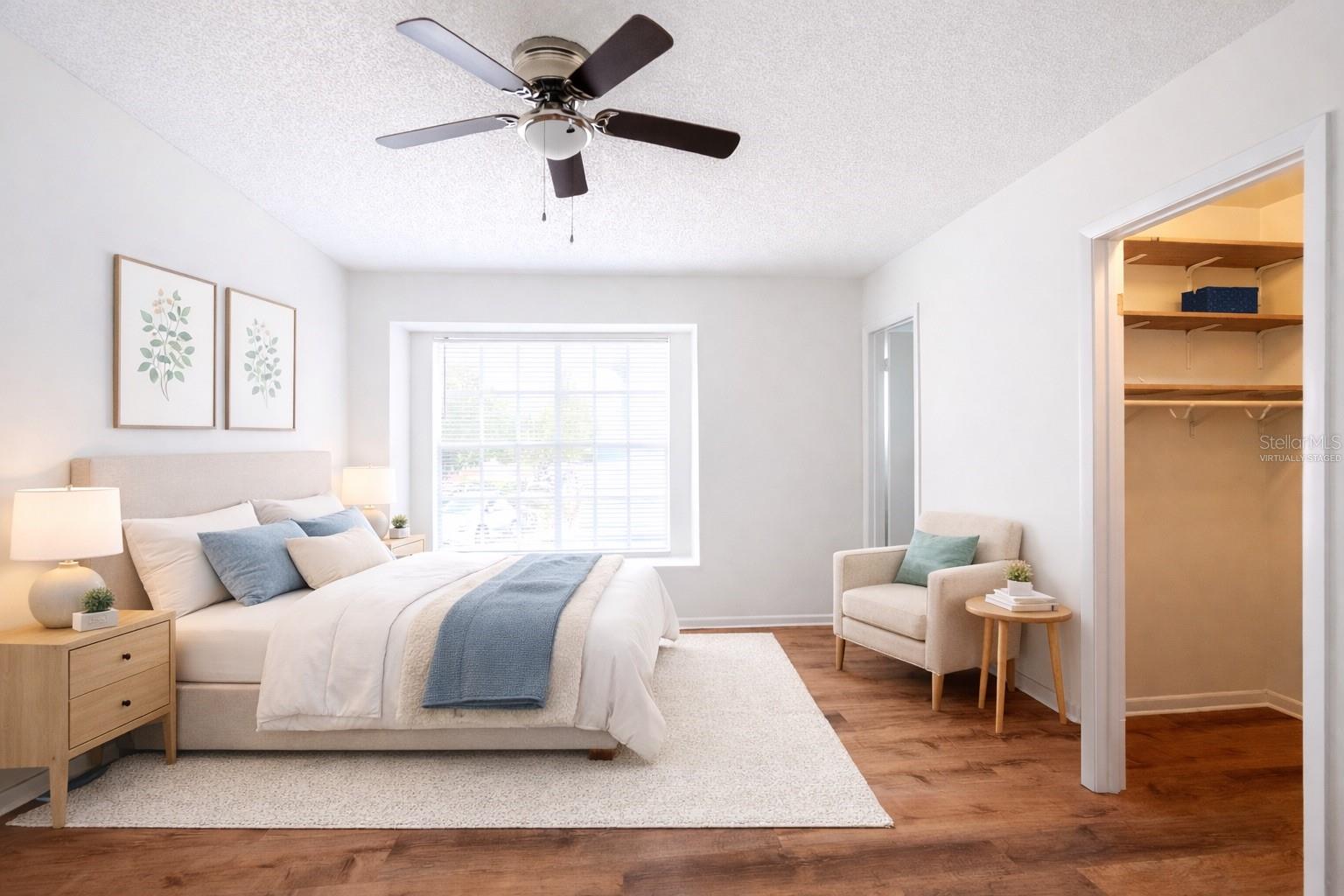 WINDSOR WALK - Residential