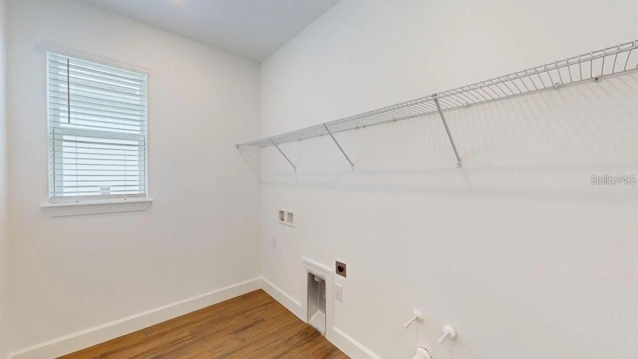 ESPLANADE NORTH AT ARTISAN LAKES SUBPH I - Residential Lease