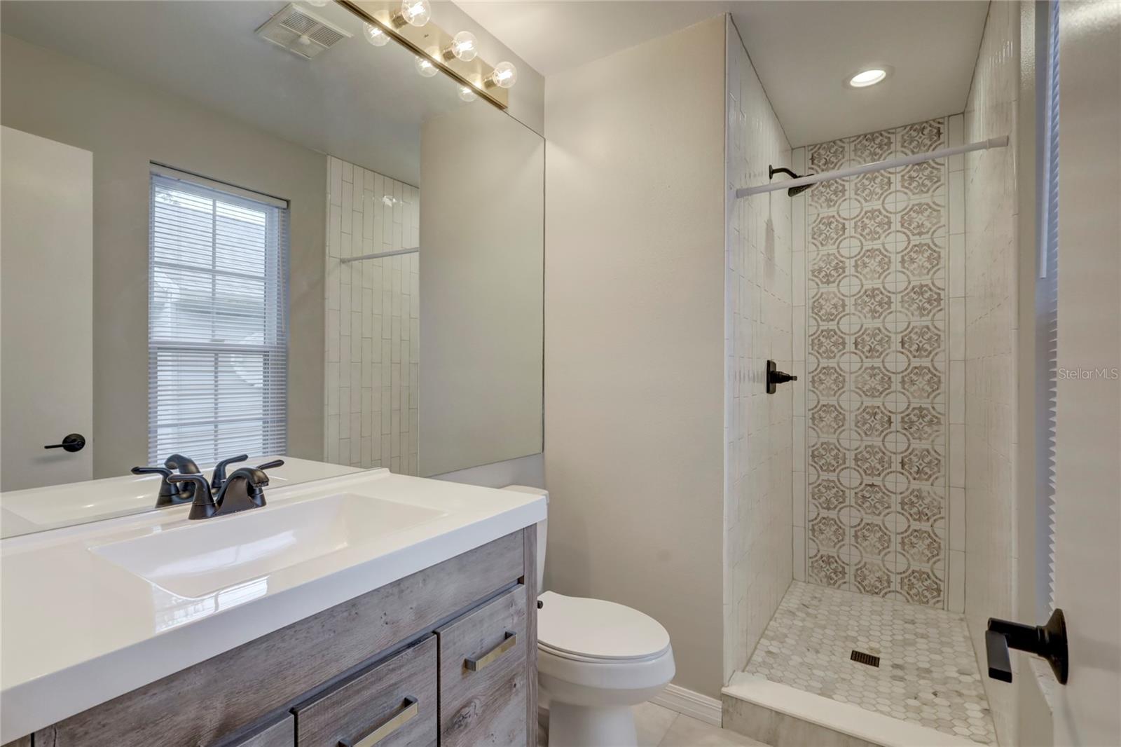 INTERBAY OAKS A CONDO - Residential