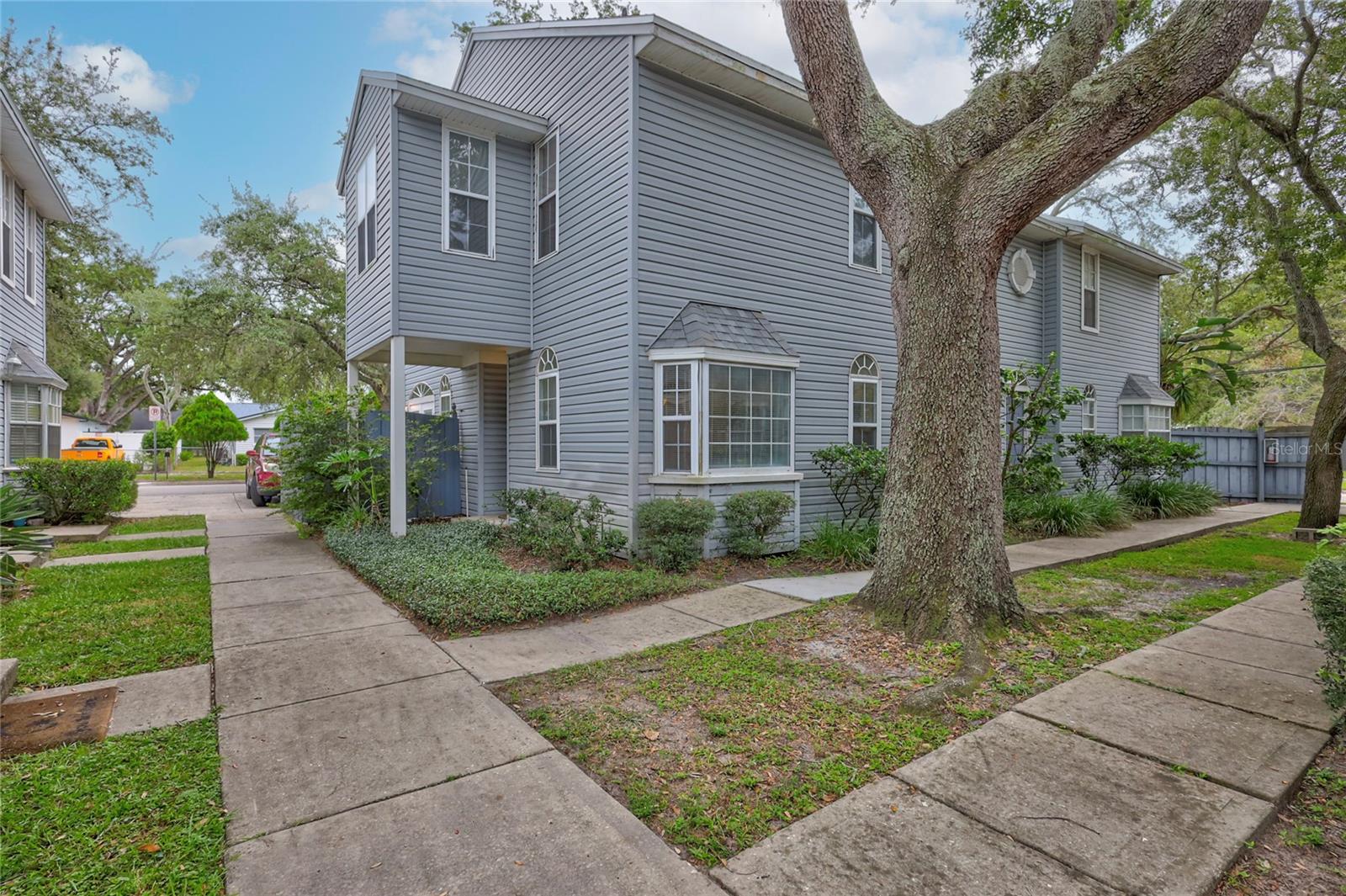 INTERBAY OAKS A CONDO - Residential