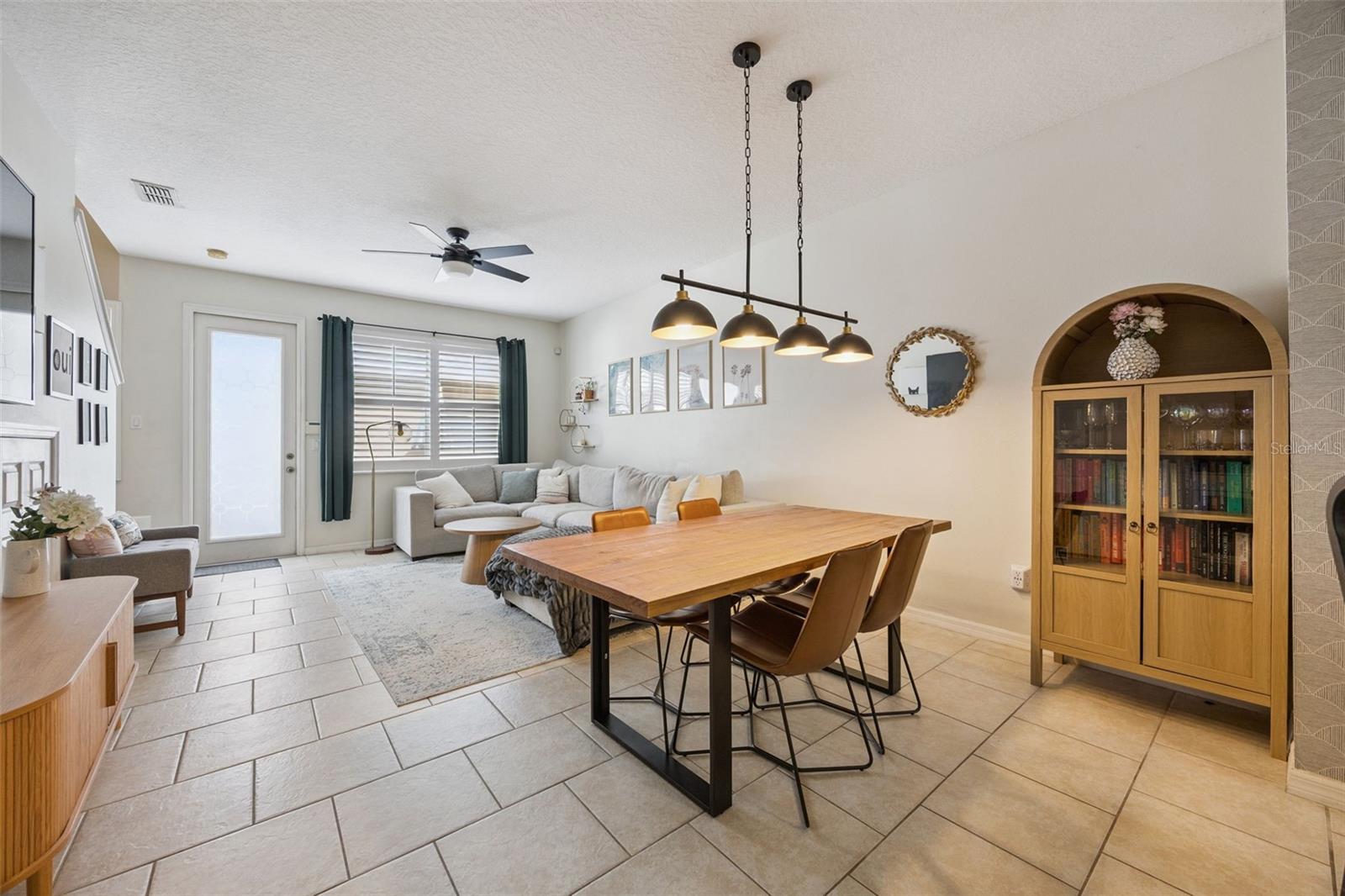 SIGNATURE LKS-PCL 01D PH 01 - Residential