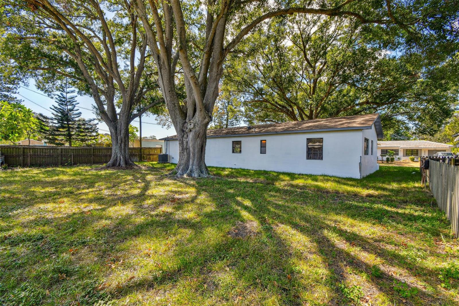 MEADOW LAWN - Residential