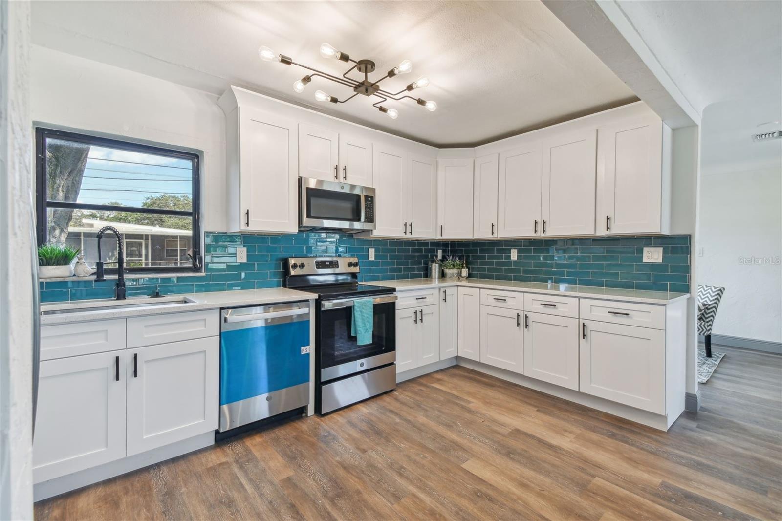 MEADOW LAWN - Residential