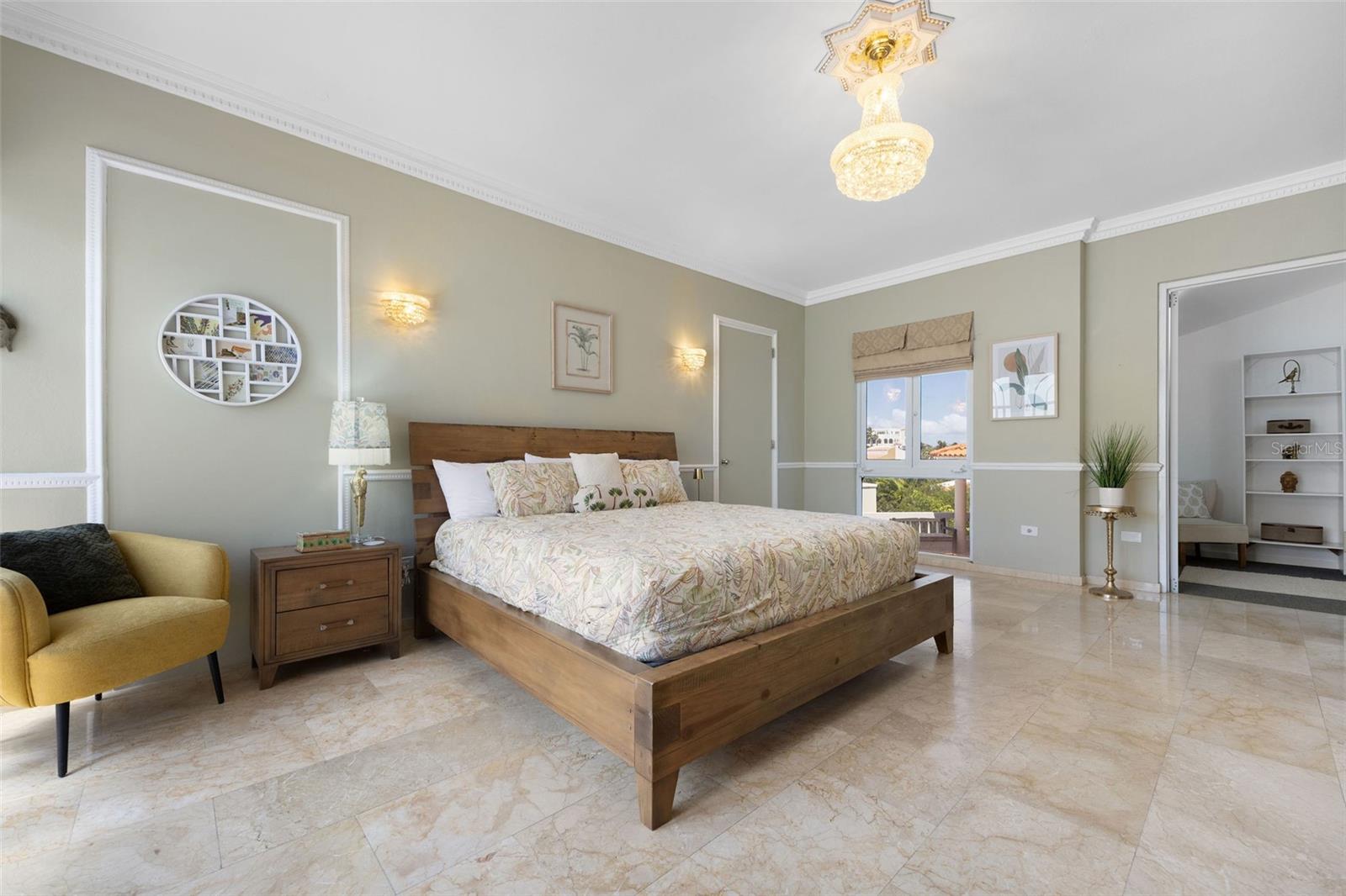 SURFSIDE - Residential