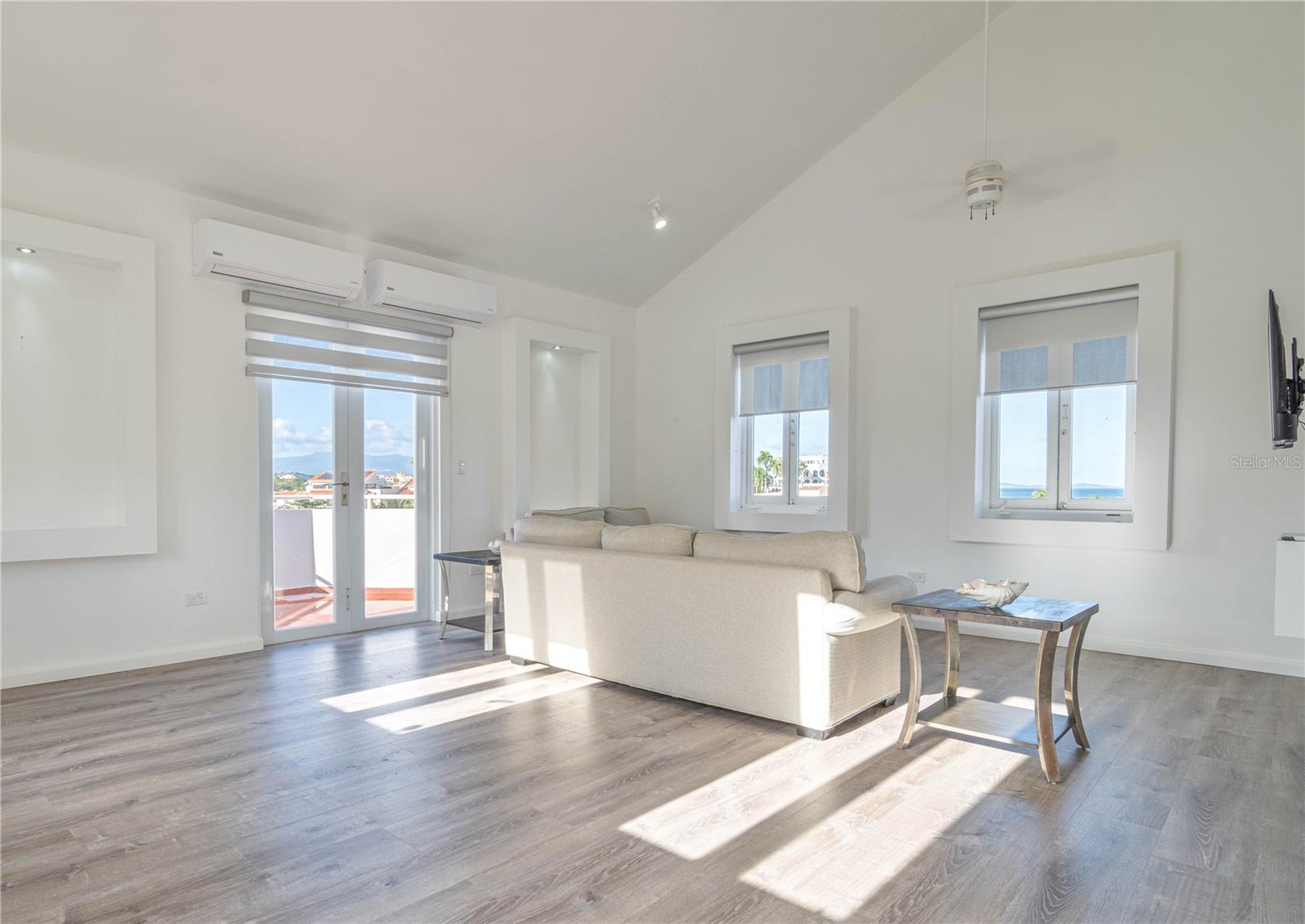 SURFSIDE - Residential