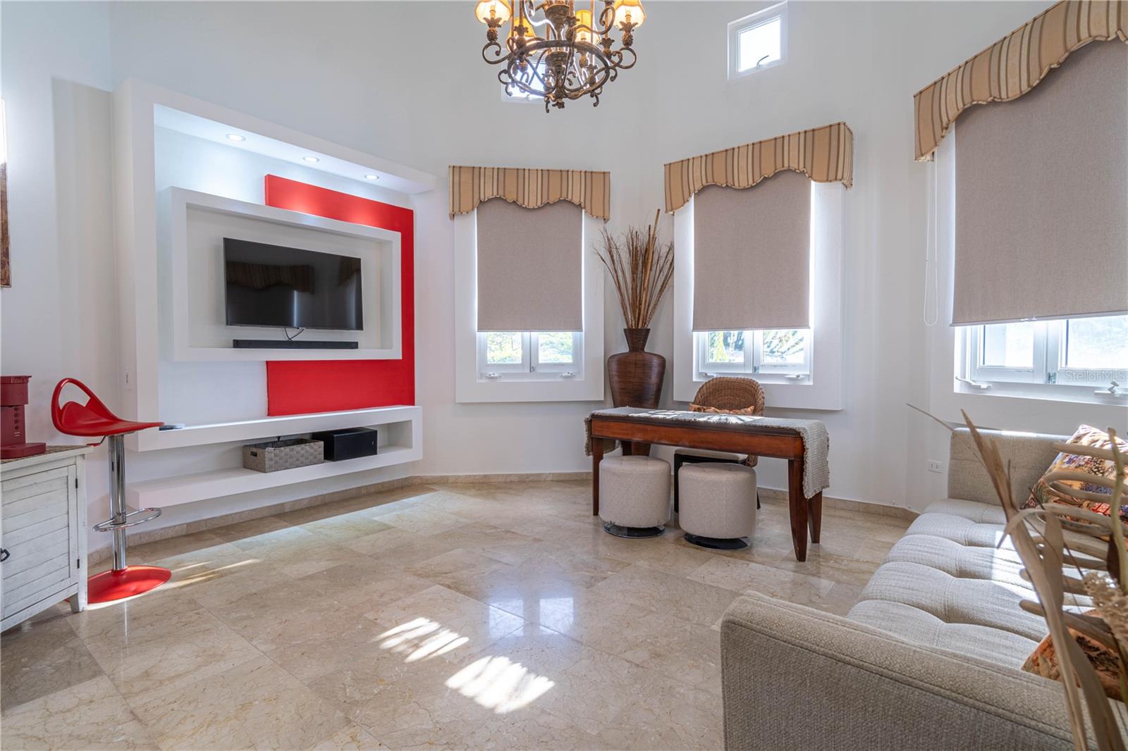 SURFSIDE - Residential