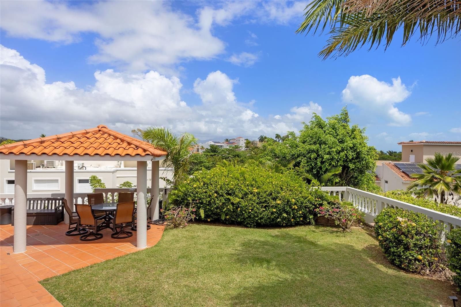 SURFSIDE - Residential