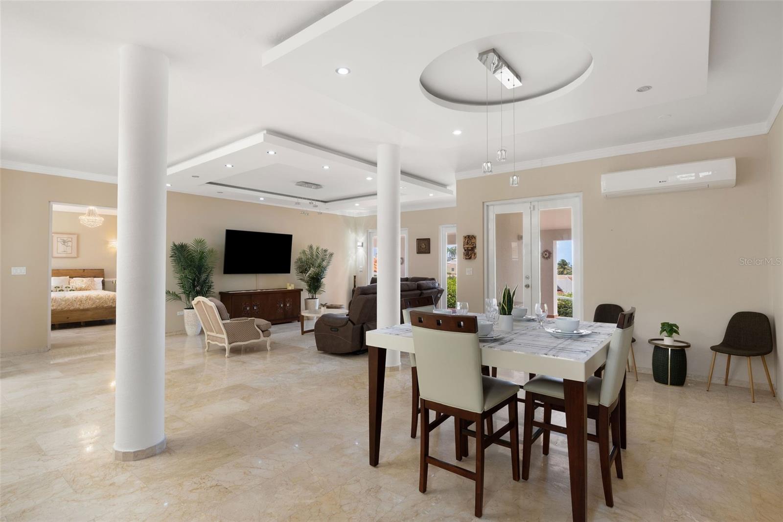 SURFSIDE - Residential