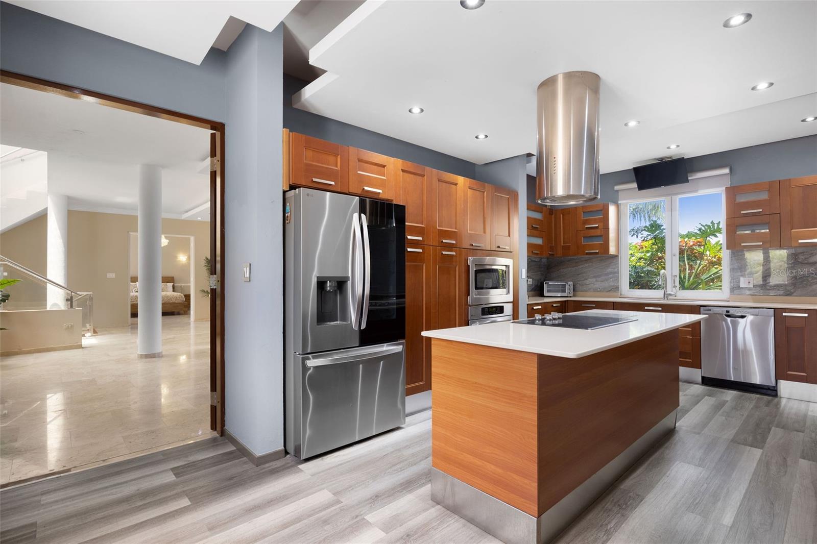 SURFSIDE - Residential