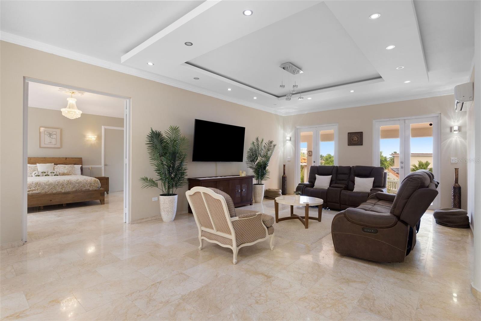 SURFSIDE - Residential