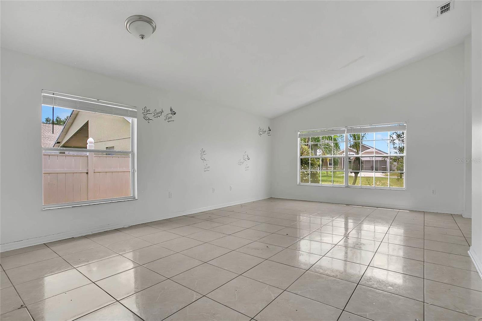 118 SIR PHILLIPS DRIVE