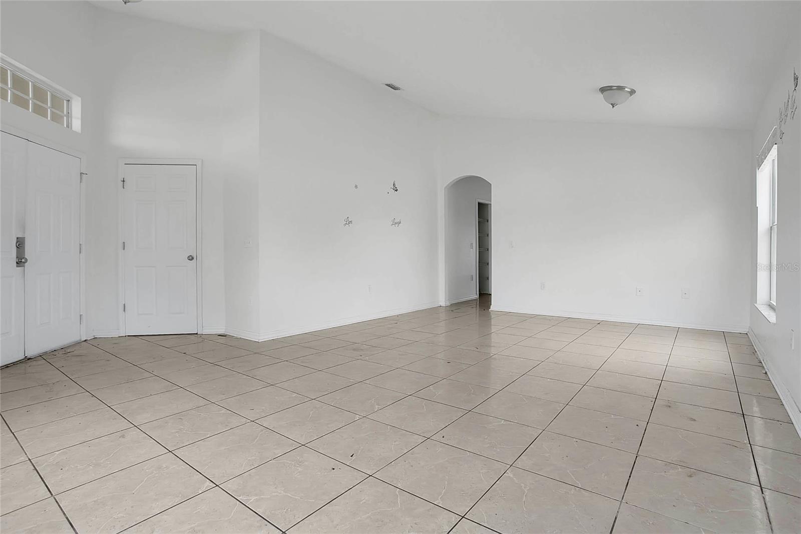 118 SIR PHILLIPS DRIVE