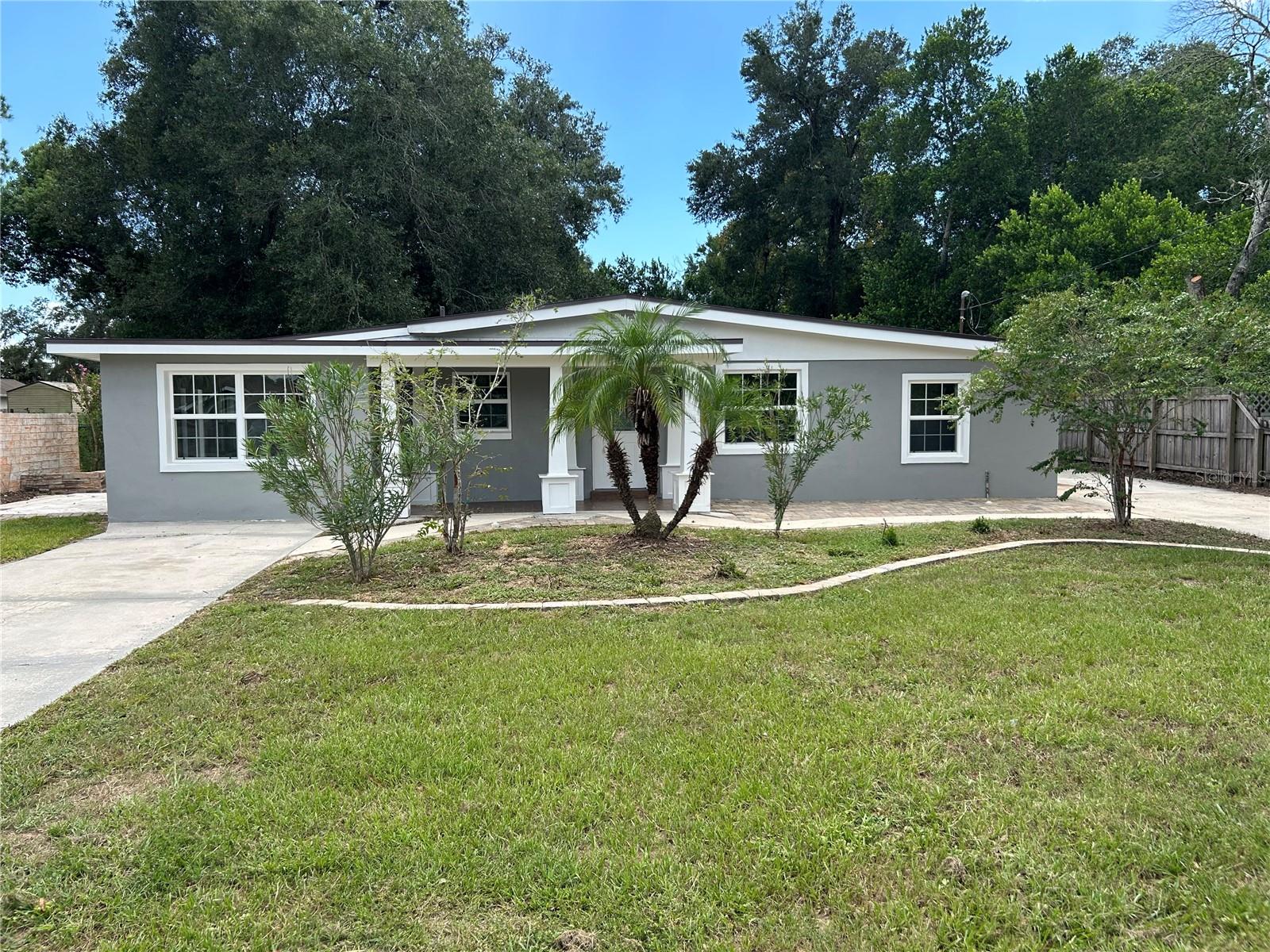 104 E GARDENIA DRIVE