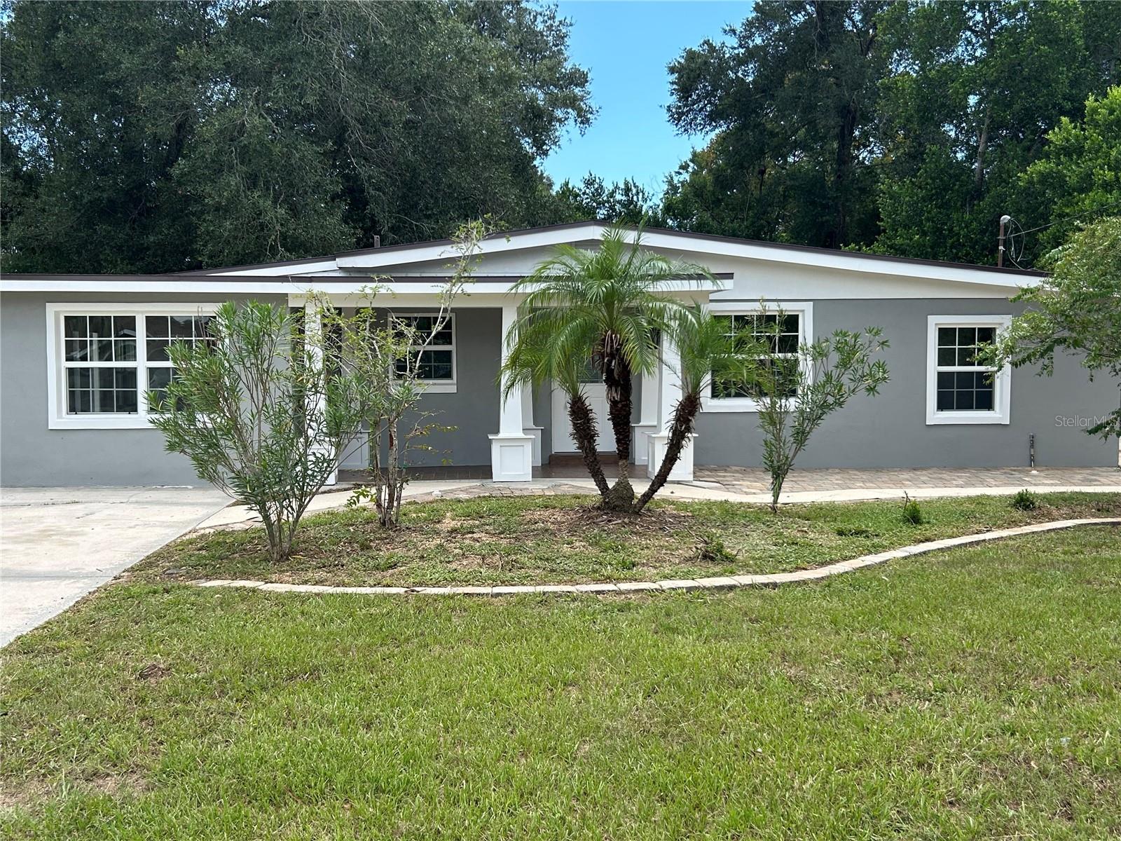 104 E GARDENIA DRIVE