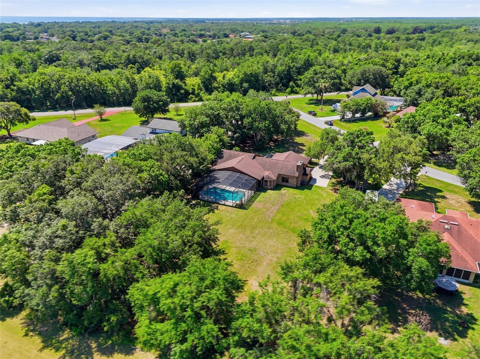 3021 PINEWOOD COURT