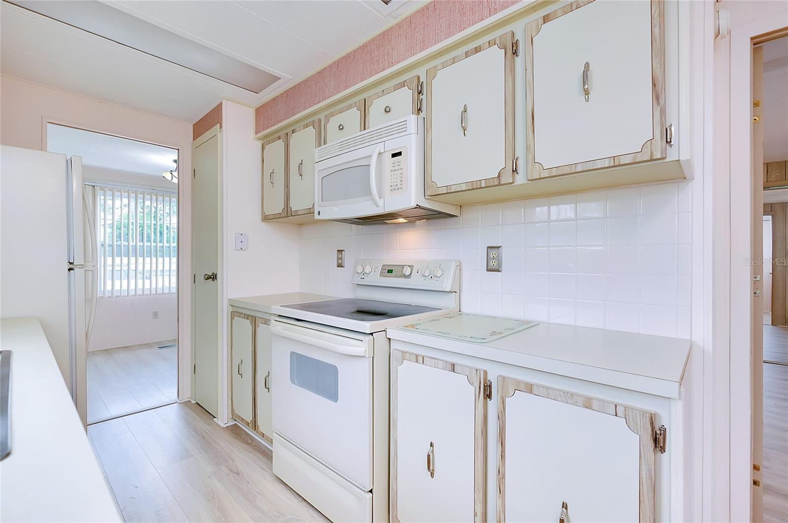 JAPANESE GARDENS MHP - Residential