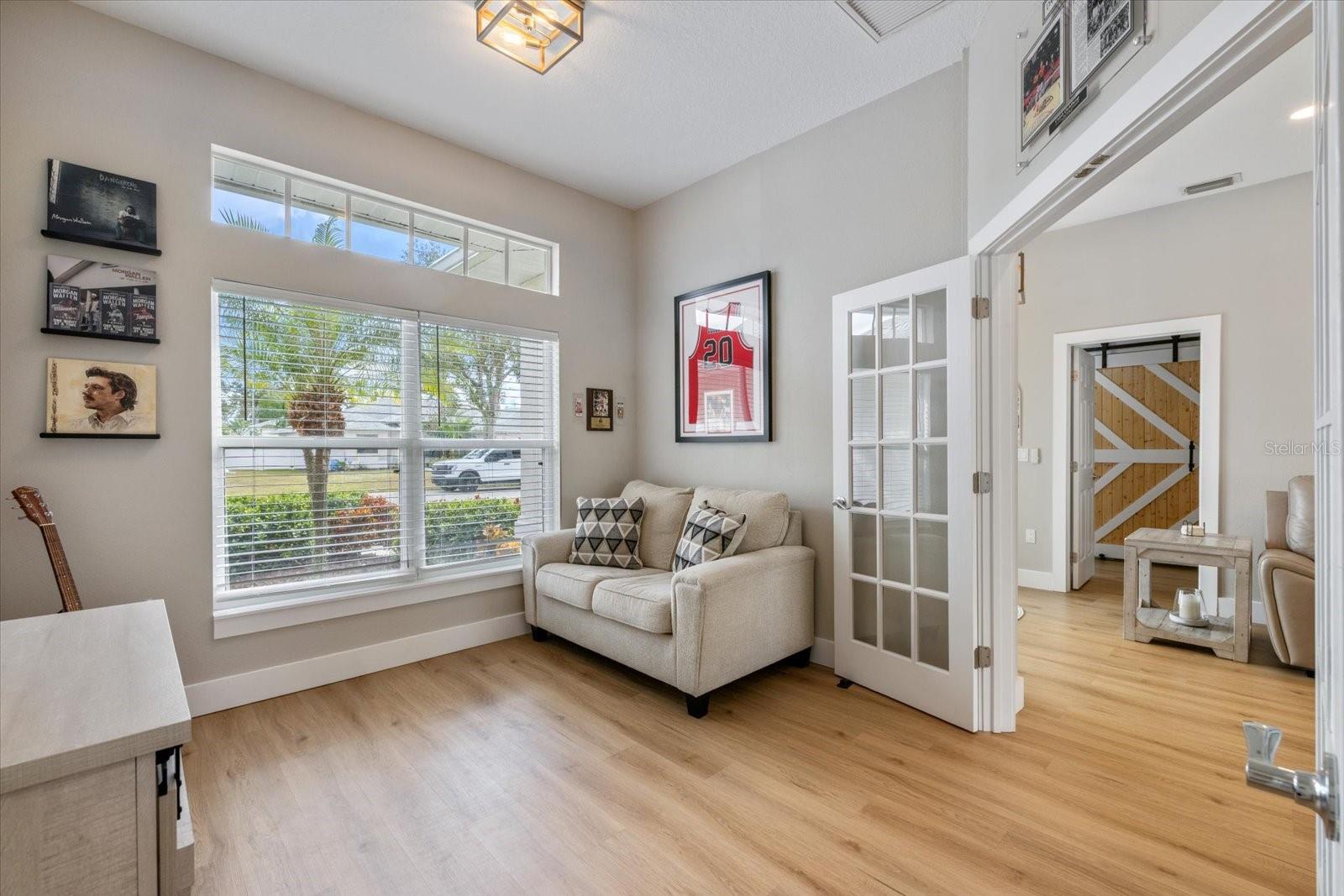 LAKE SARASOTA - Residential