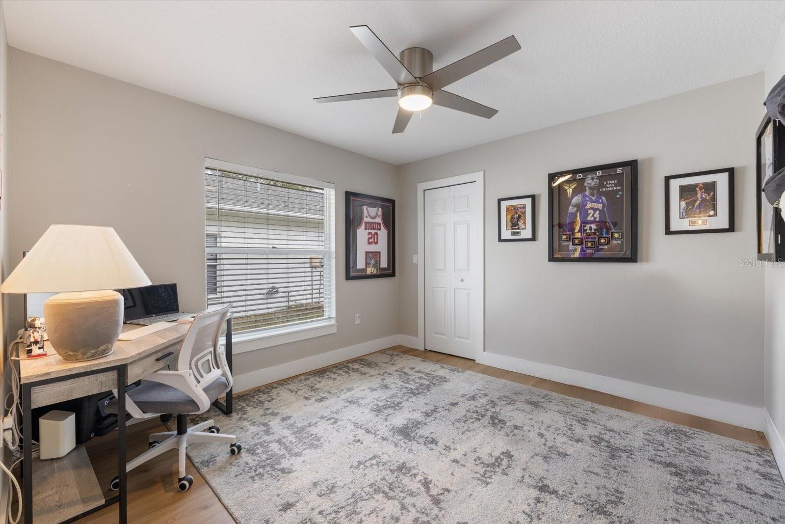 LAKE SARASOTA - Residential