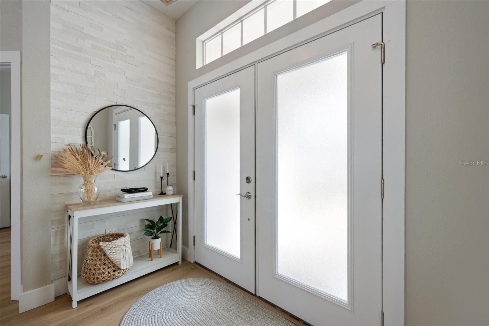 LAKE SARASOTA - Residential