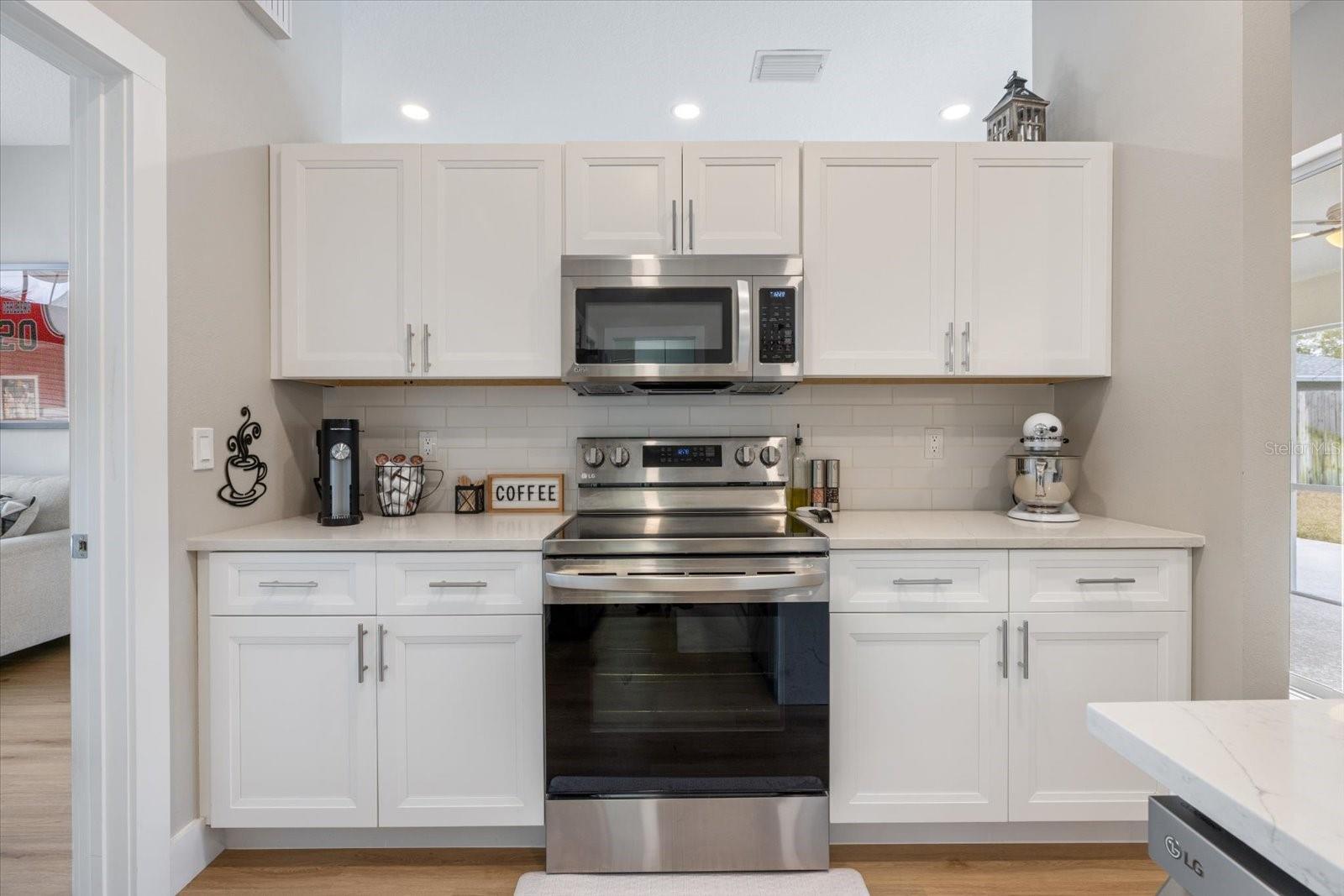 LAKE SARASOTA - Residential