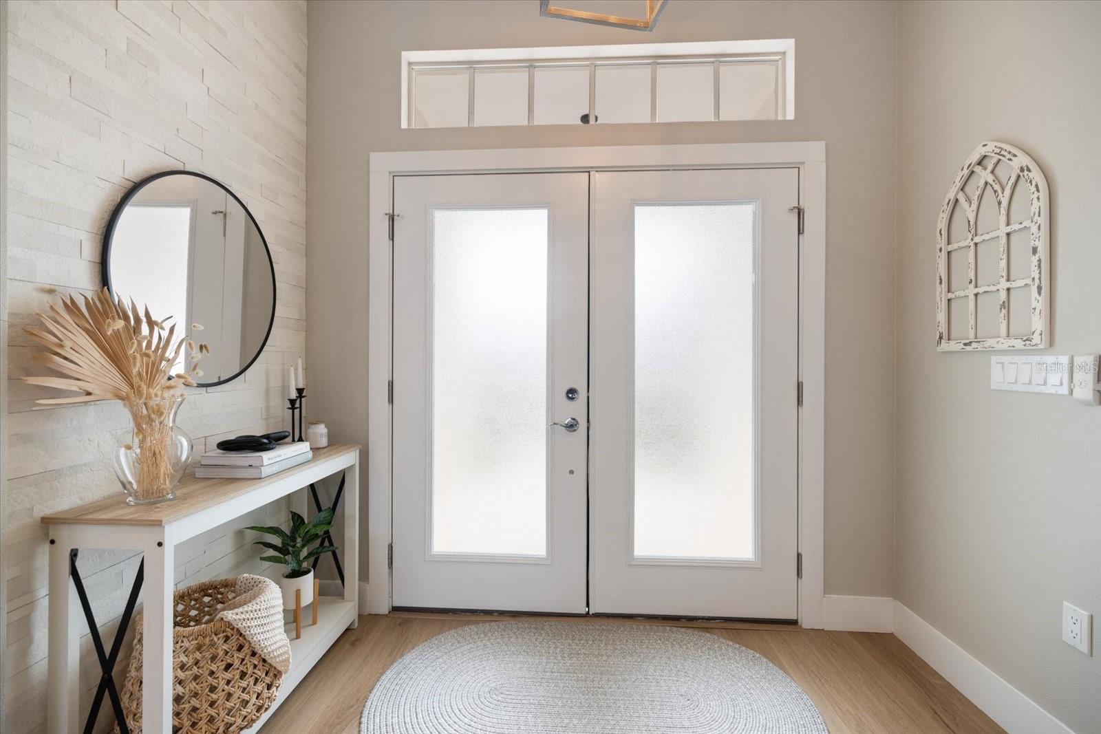 LAKE SARASOTA - Residential