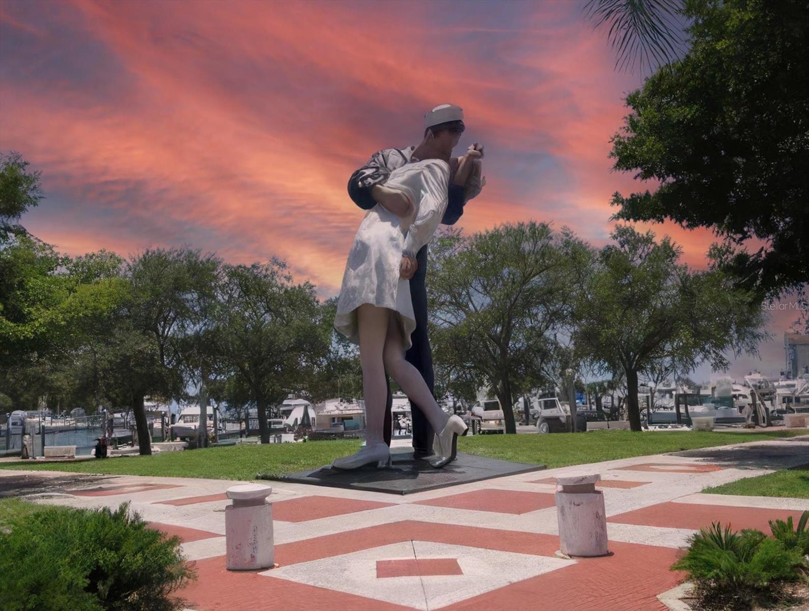 LAKE SARASOTA - Residential
