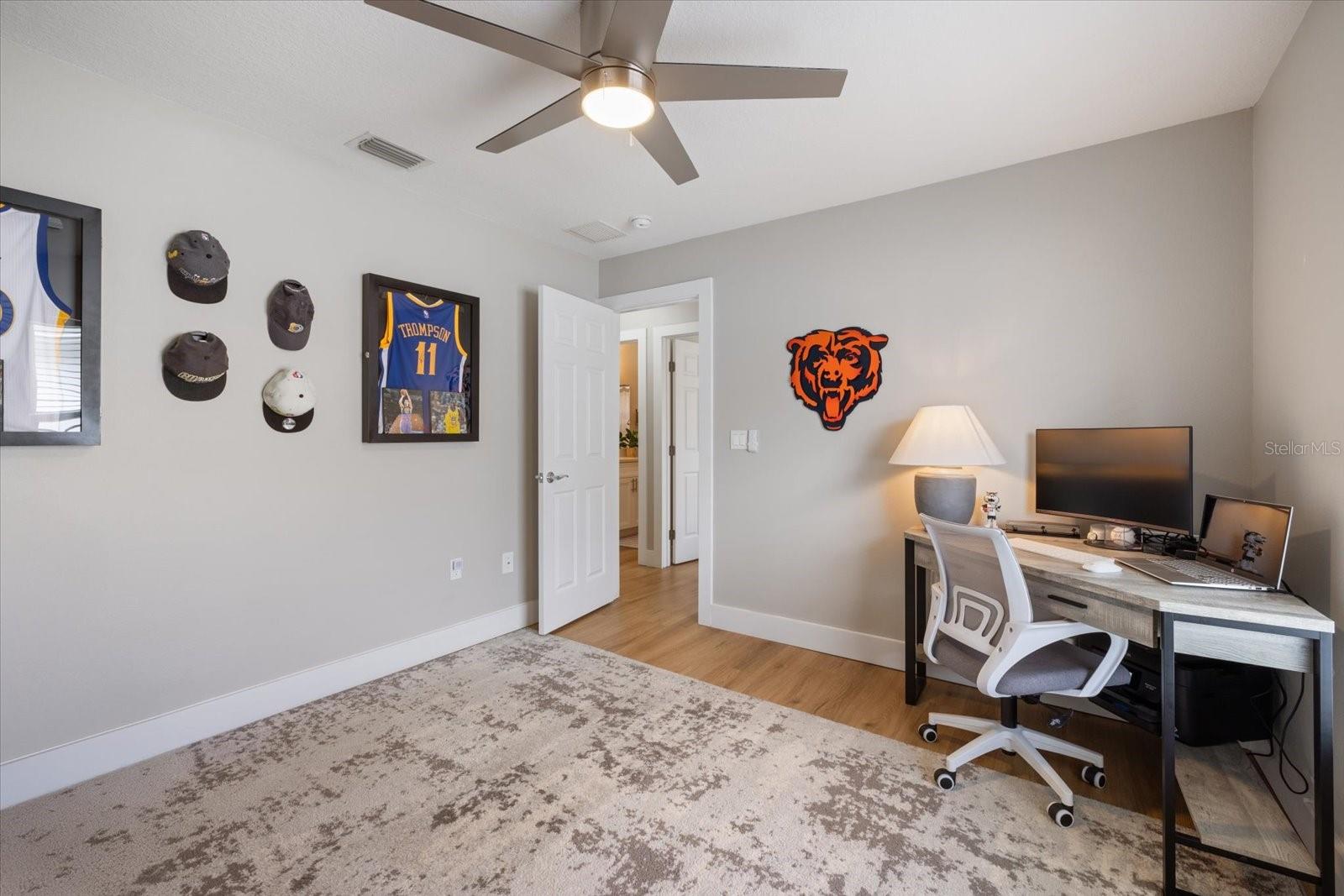 LAKE SARASOTA - Residential