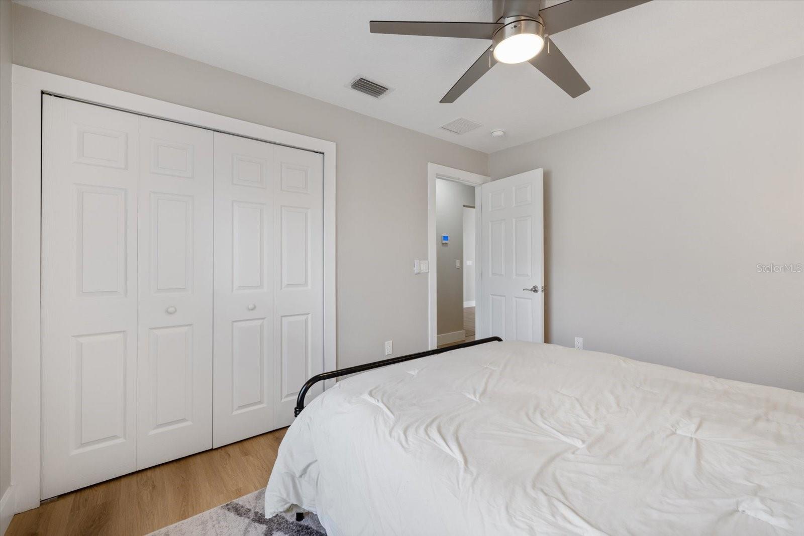 LAKE SARASOTA - Residential