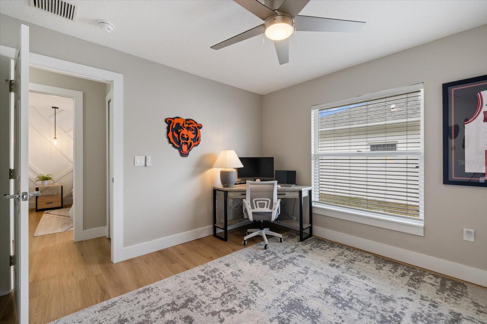 LAKE SARASOTA - Residential