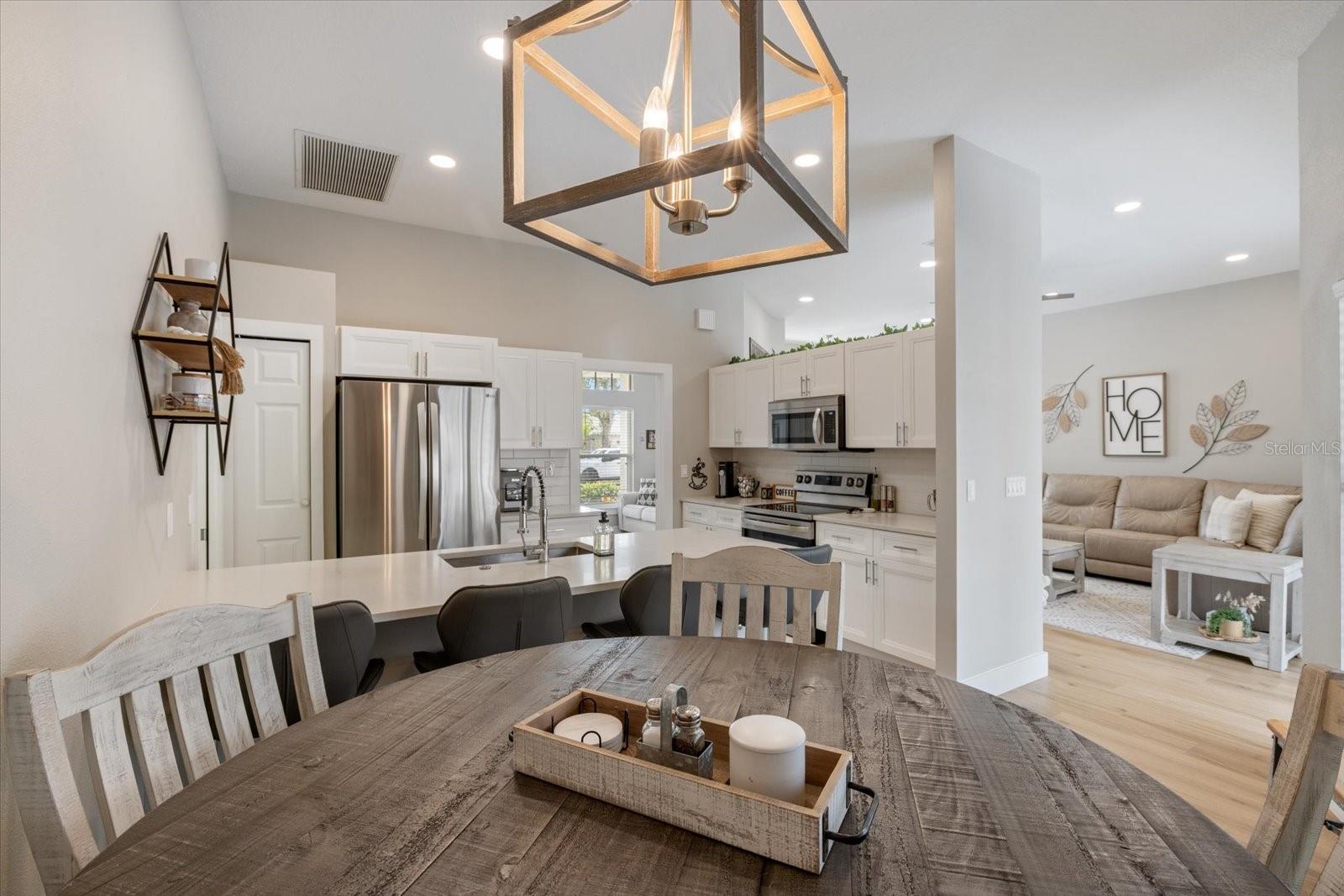 LAKE SARASOTA - Residential