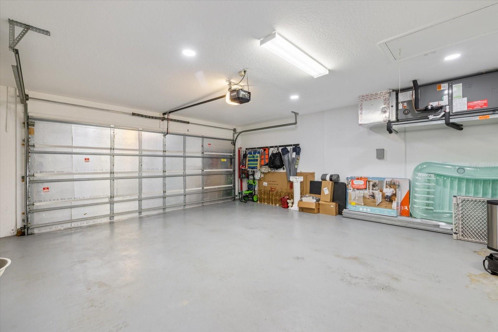 LAKE SARASOTA - Residential