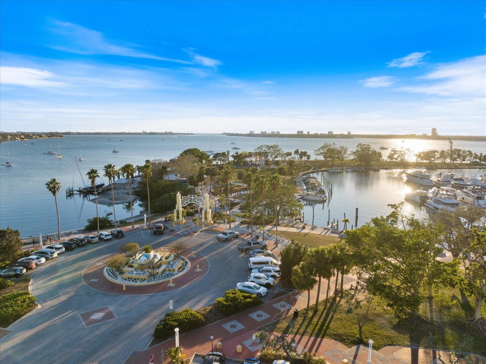 LAKE SARASOTA - Residential