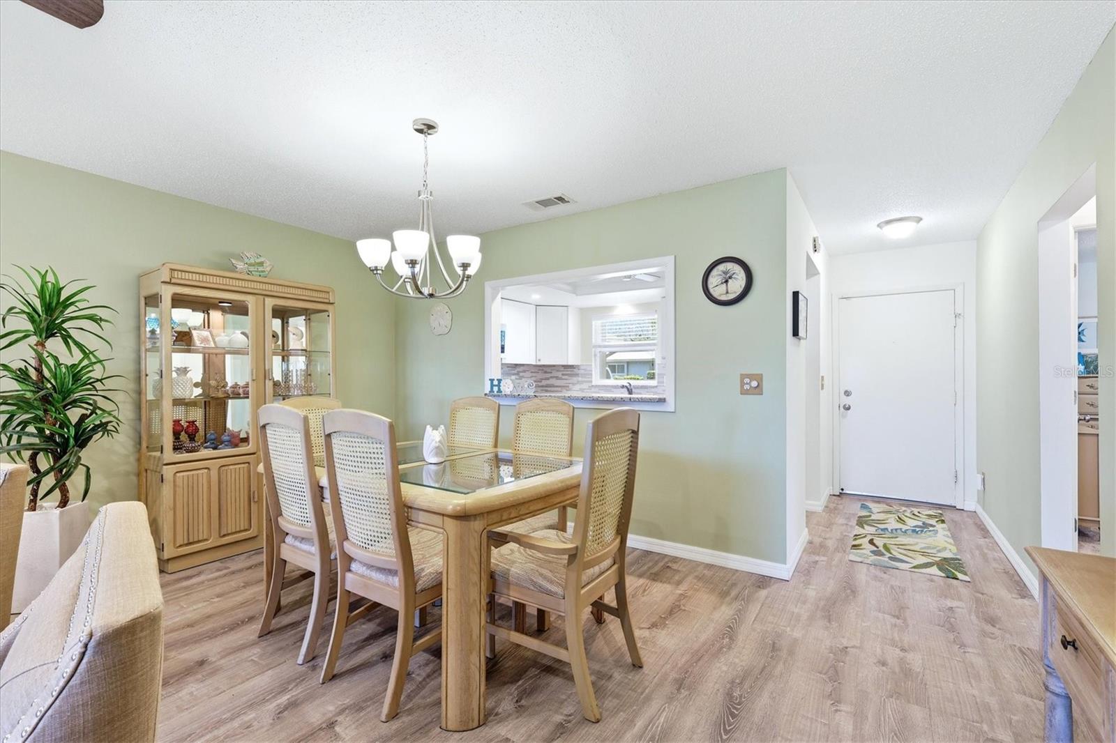 VILLAGE GREEN OF BRADENTON SEC 4 - Residential