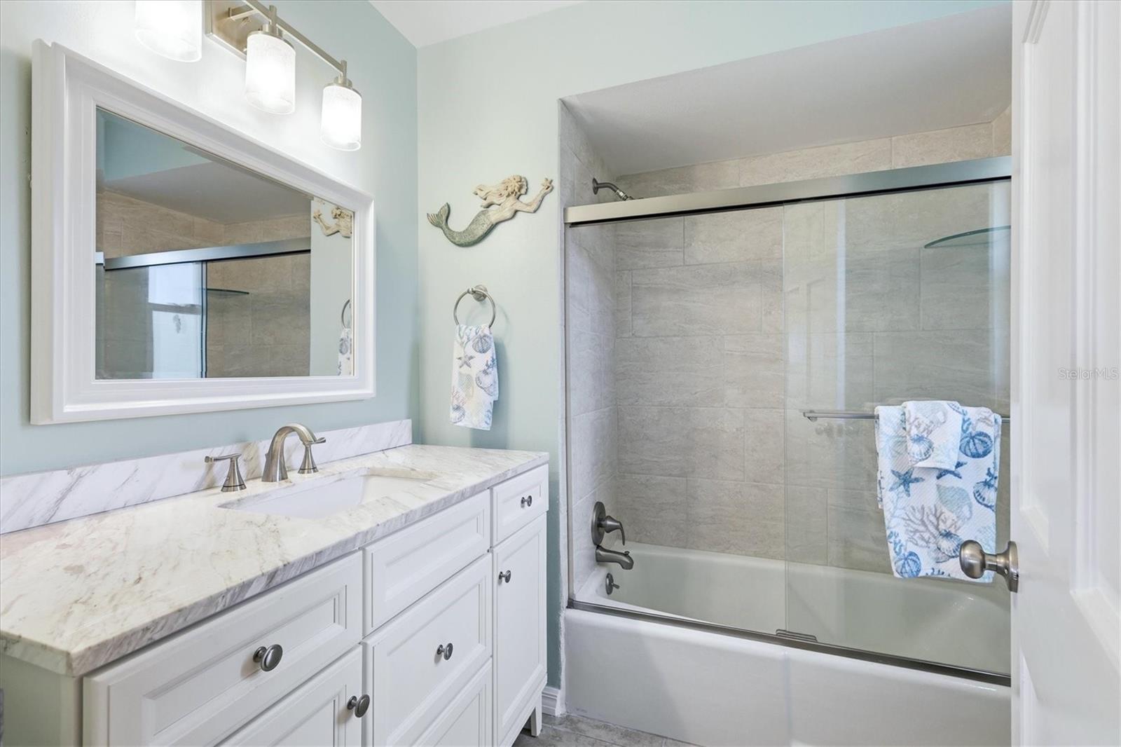 VILLAGE GREEN OF BRADENTON SEC 4 - Residential