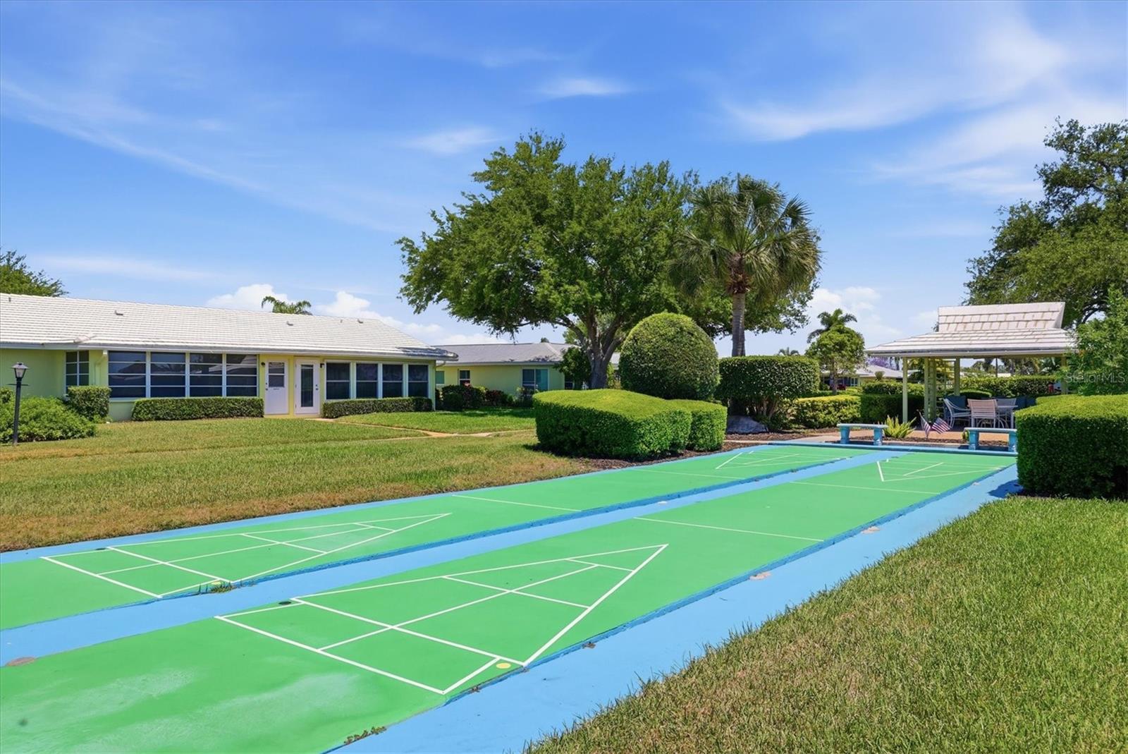 VILLAGE GREEN OF BRADENTON SEC 4 - Residential