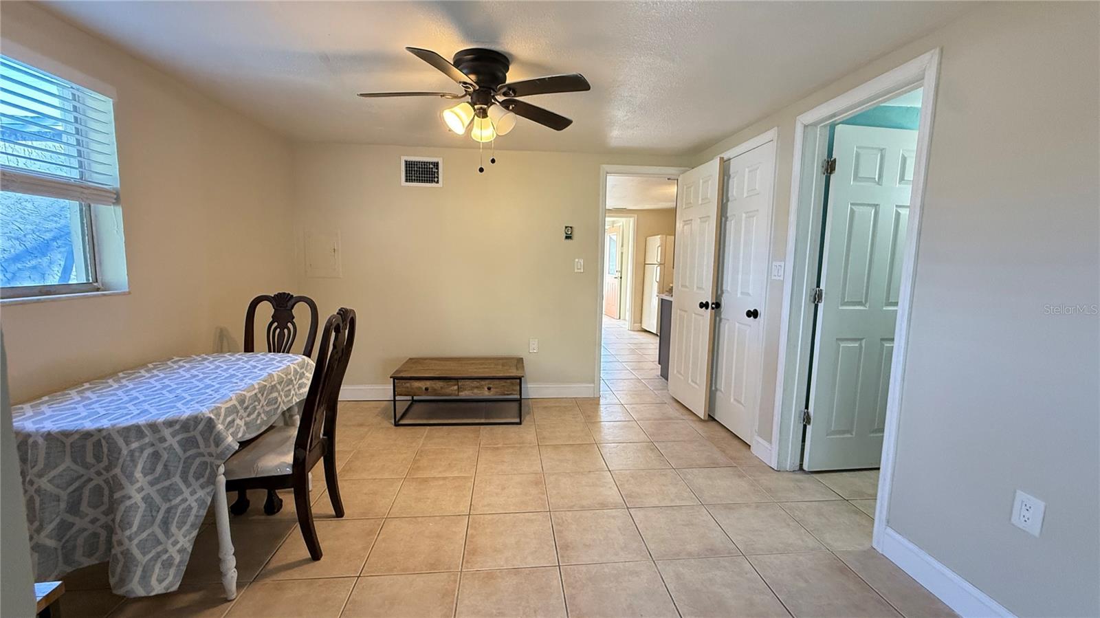 LEISURE BEACH - Residential Lease