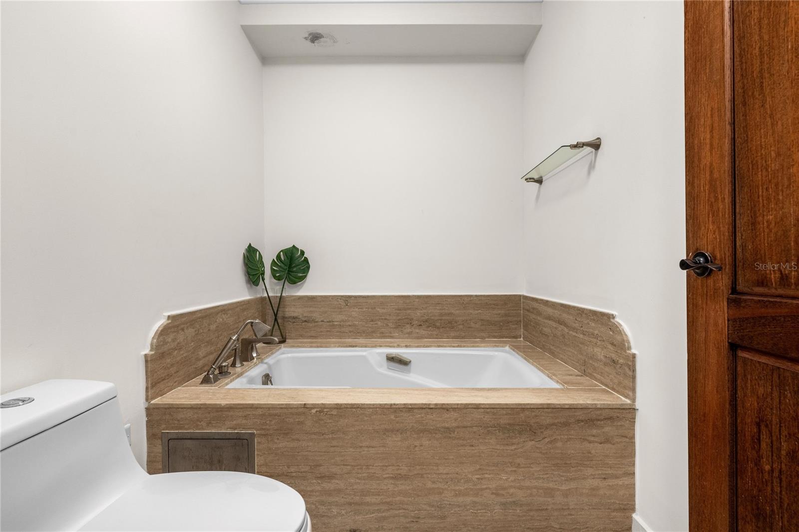 GRAND RESERVE PUERTO RICO RESIDENCES - Residential