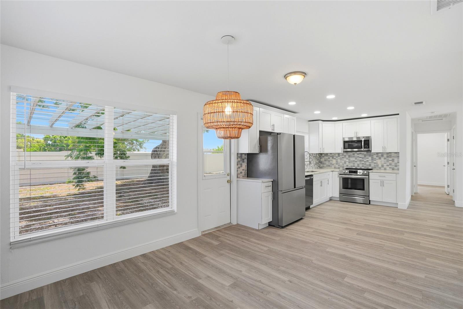 KENNETH CITY - Residential