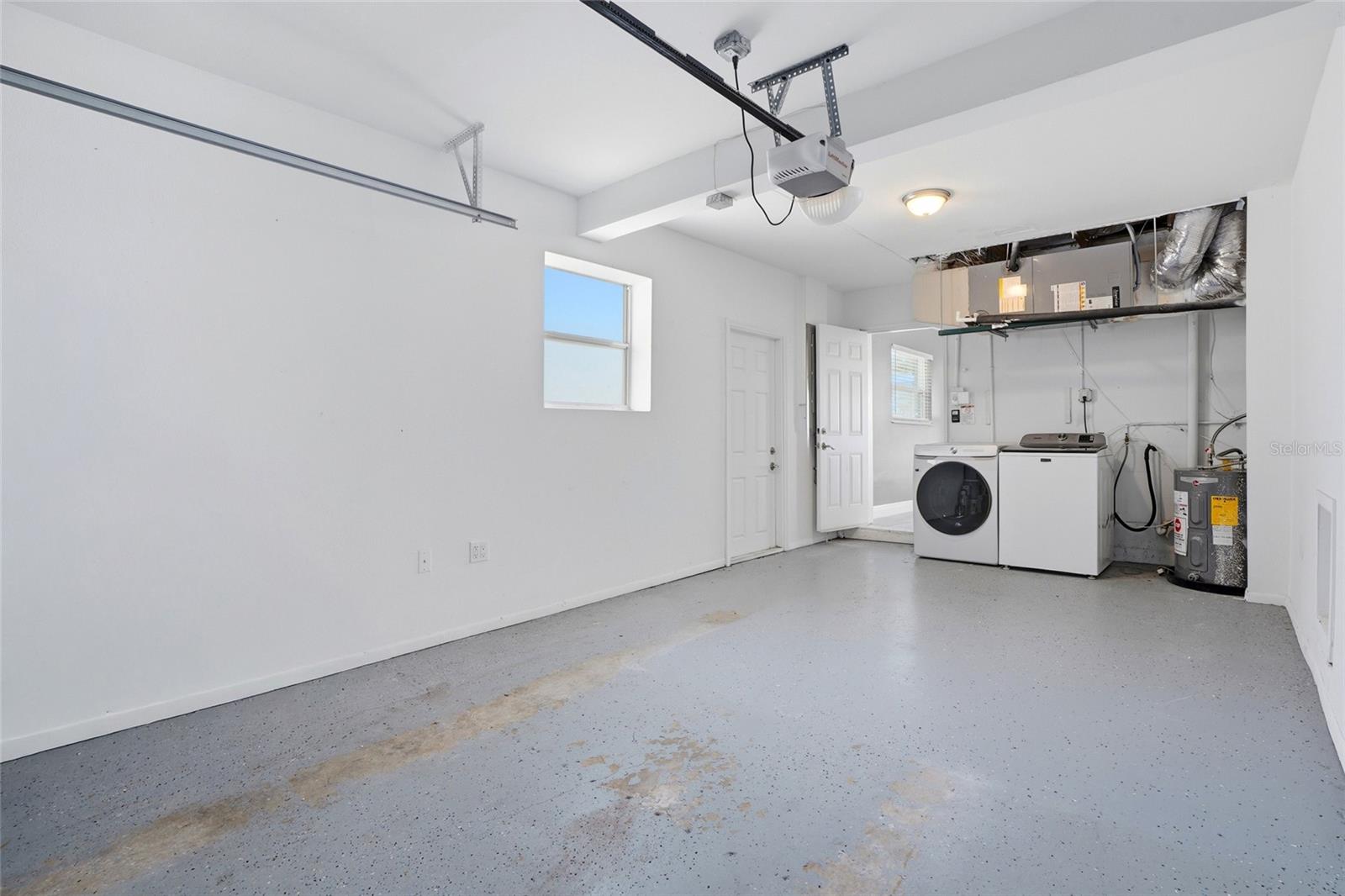 KENNETH CITY - Residential