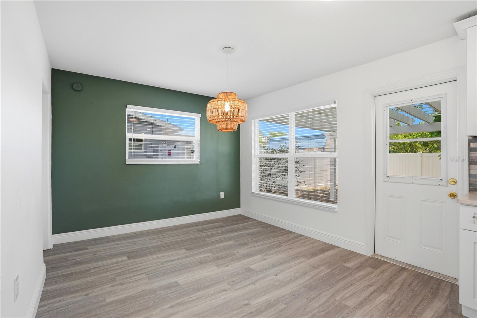KENNETH CITY - Residential