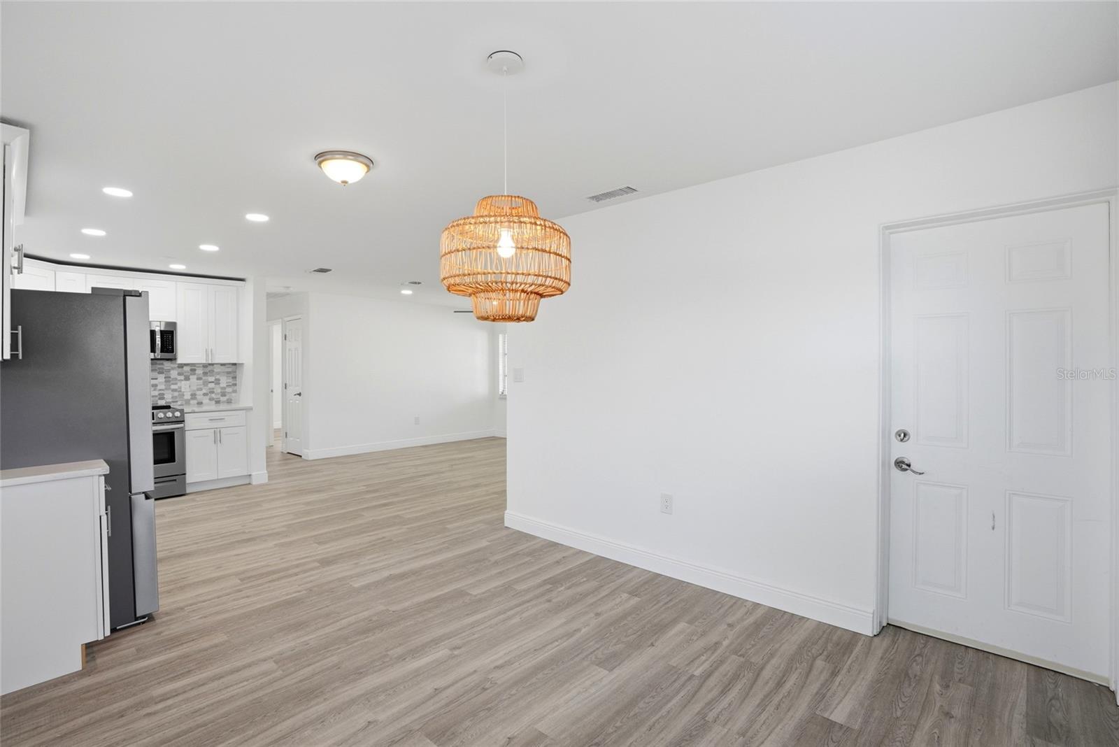 KENNETH CITY - Residential